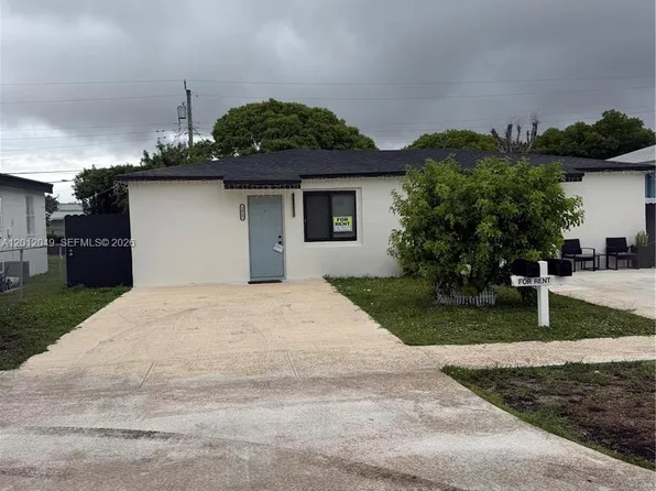 1825 NW 74th Ter #1825, Miami, FL 33147