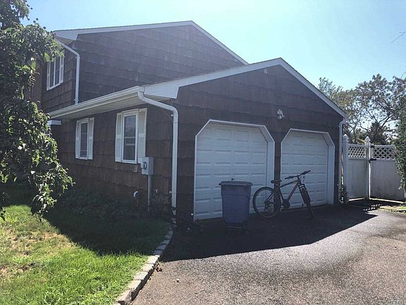 3rd image of 4 Elderwood Dr