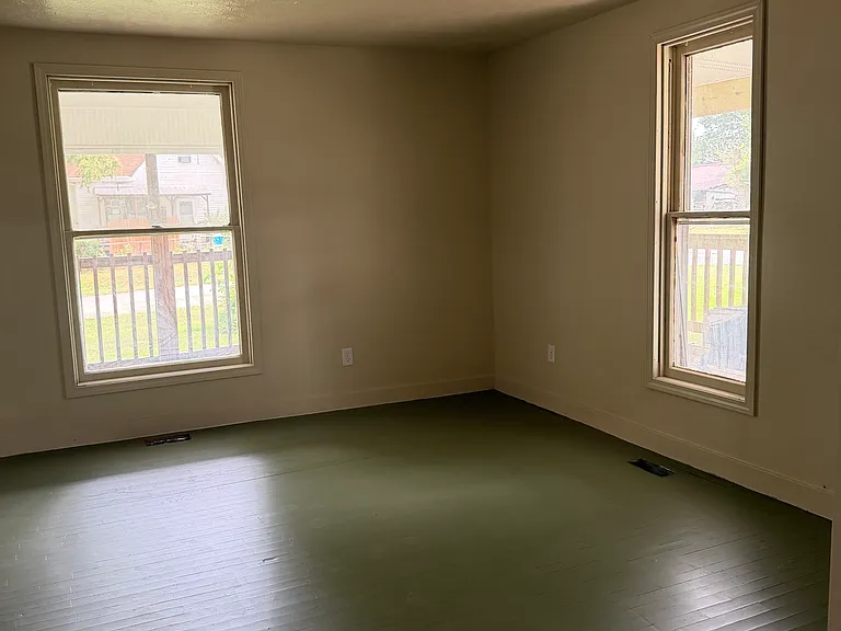 600 W Cave St — Photo 16