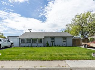 2013 Tinkle St, Richland, WA 99354