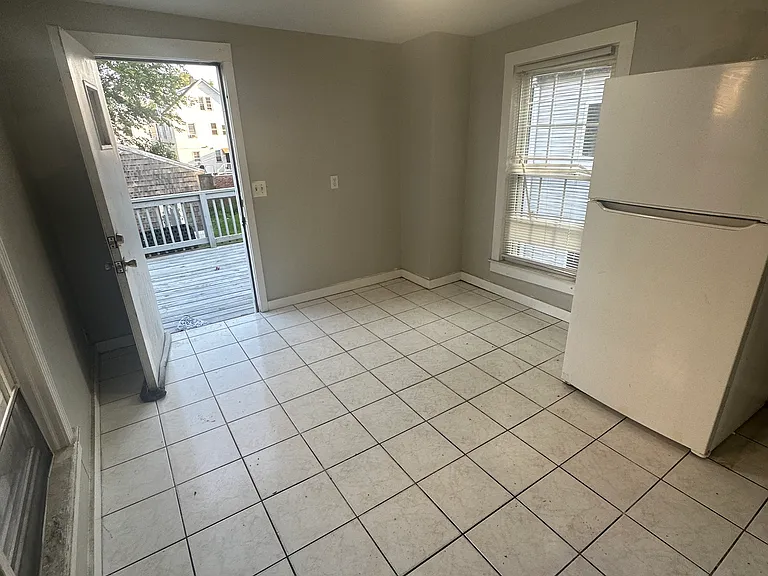 336 Exchange St #2 — Photo 4