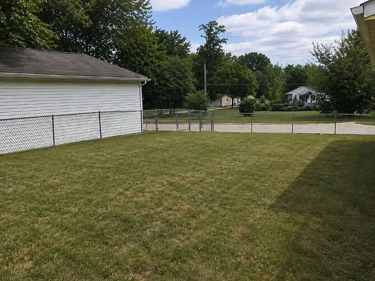 1759 Welshire Dr — Photo 17
