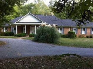 309 Woodland Dr, Winder, GA 30680