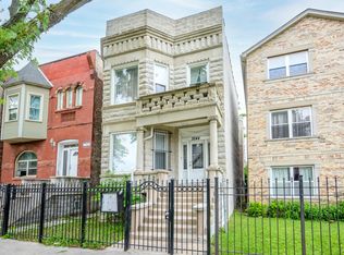 3244 W Walnut St #1, Chicago, IL 60624