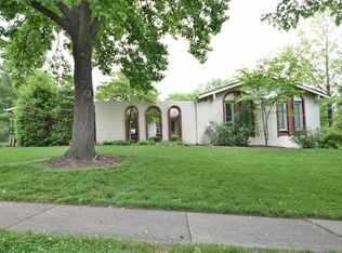 602 Lalor Dr, Ballwin, MO