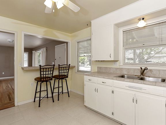 5th image of 7522 Anderson Ln