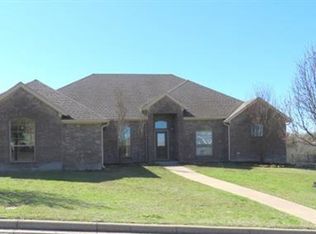 305 William Allen Ln, Decatur, TX 76234