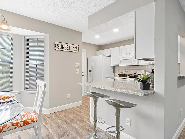 11530 Sweetwater Oaks Dr W — Photo 11