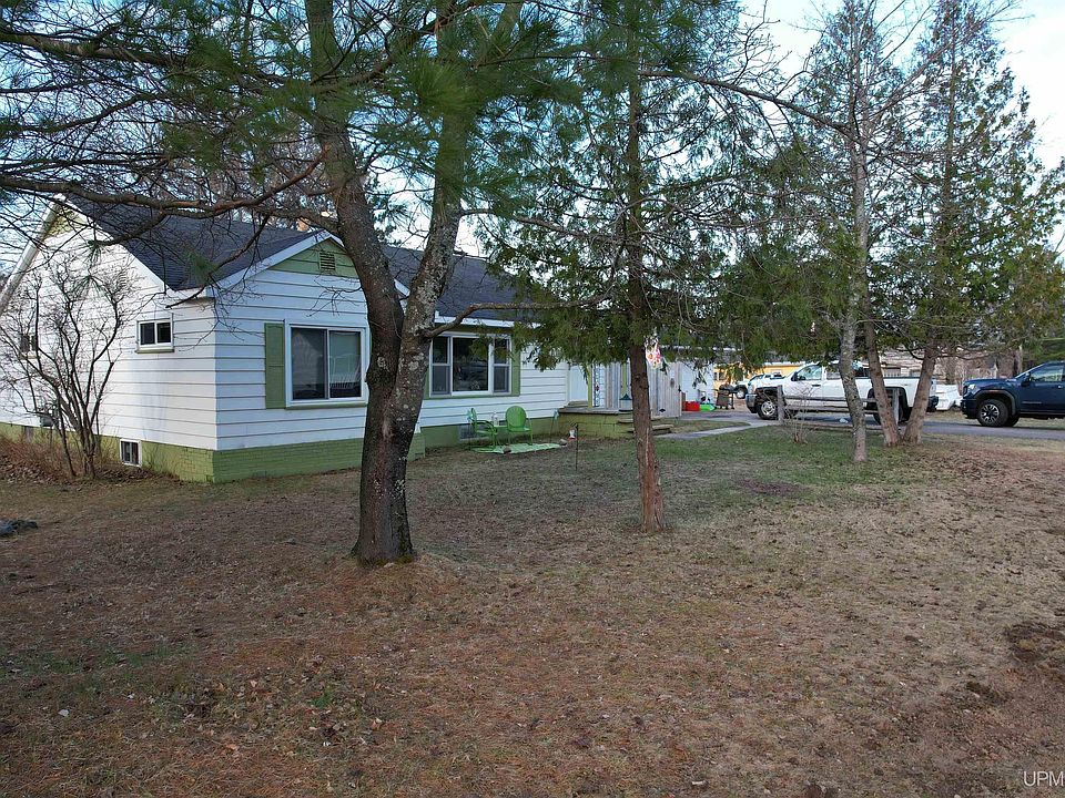 5473E5473 E Woodland Ave, Au Train, MI 49806 Zillow