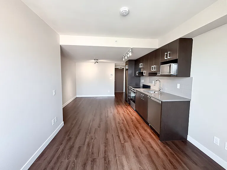 180 Switchmen St — Photo 14