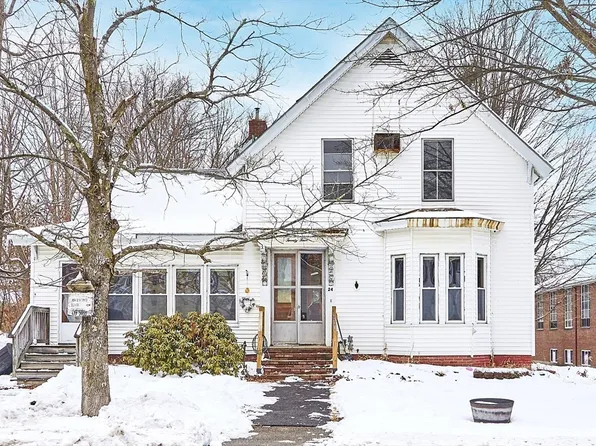 24 Tarbell St, Pepperell, MA 01463