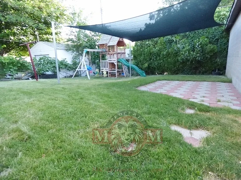 9590 S Amber Ln — Photo 15
