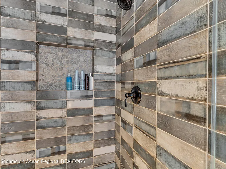 502 Brighton Ave — Photo 32