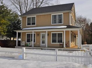 95 Woodcrest Rd, Fairfield, CT 06824