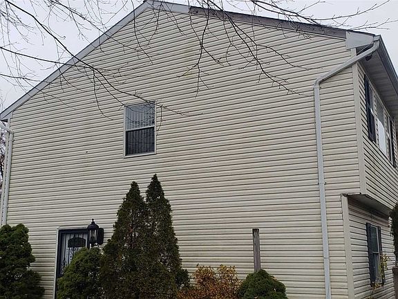 2nd image of 562 Freeman Ave