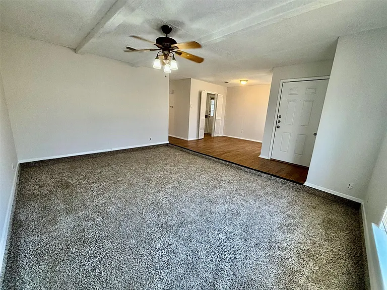 800 Irwin Dr #A — Photo 4