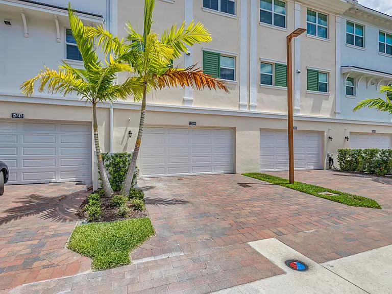 12609 Machiavelli Way — Photo 75