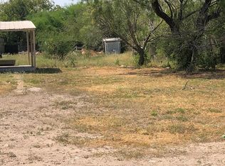 511 E 1st St, Brackettville, TX 78832