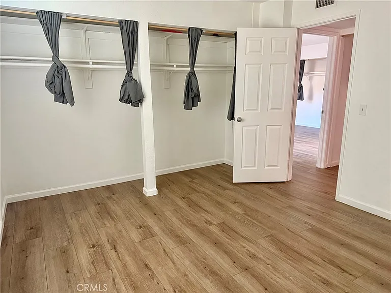 1735 E Washington St #G12 — Photo 11