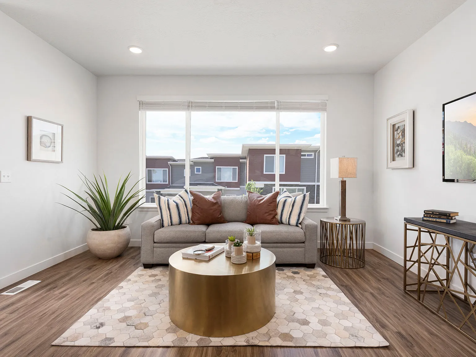 Haven Dell Townhomes — Photo 2