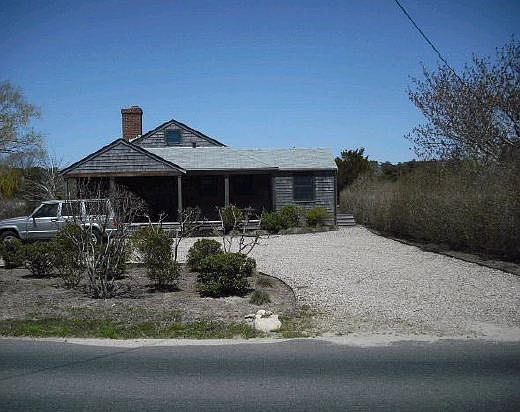 2nd image of 33 Vesper Ln