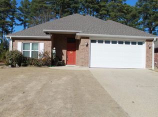 157 Waverly Cir, El Dorado, AR 71730