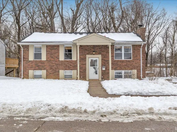 5708 Berry Ln, Evansville, IN 47710