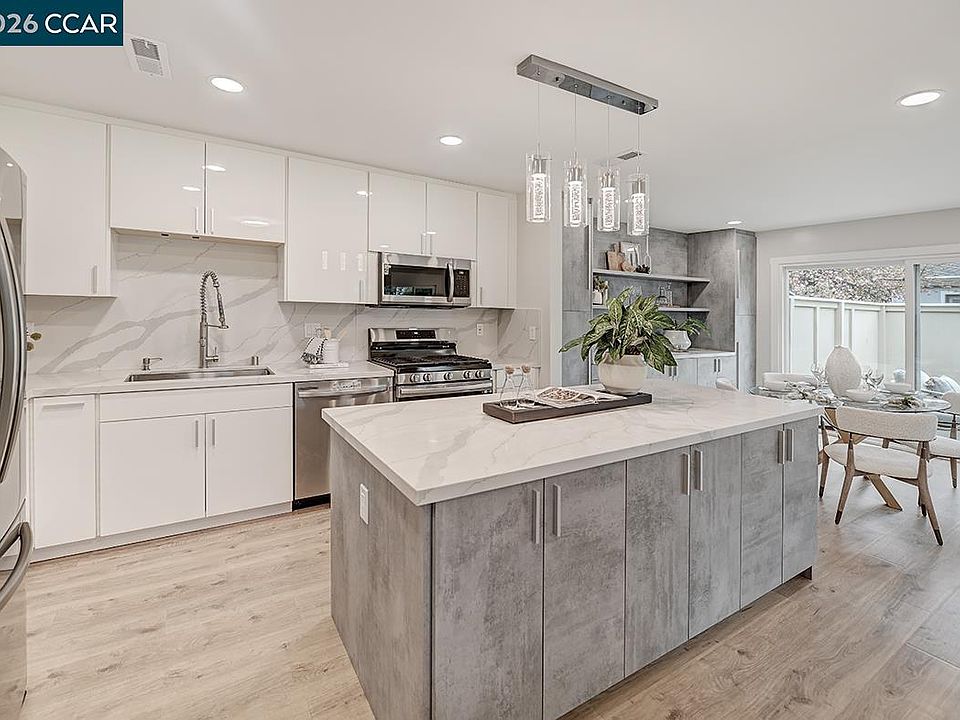 1st image of 2016 Pine Knoll Dr Unit 2
