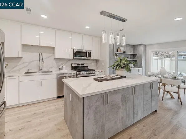 2016 Pine Knoll Dr Unit 2, Walnut Creek, CA 94595