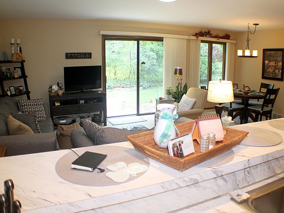 5th image of 838 Brook Village Ct