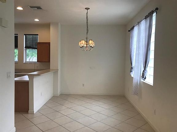 4th image of 650 Pacific Grove Dr Unit 6