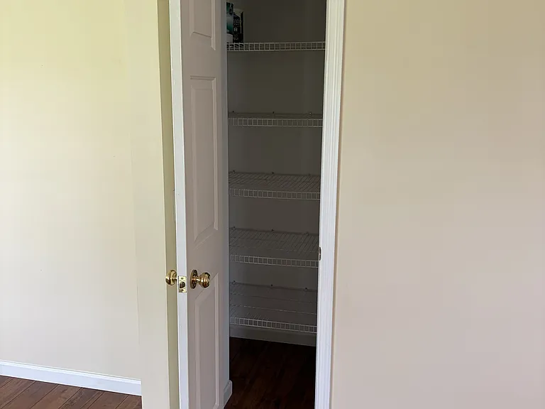 1324 Rosalind Dr — Photo 11