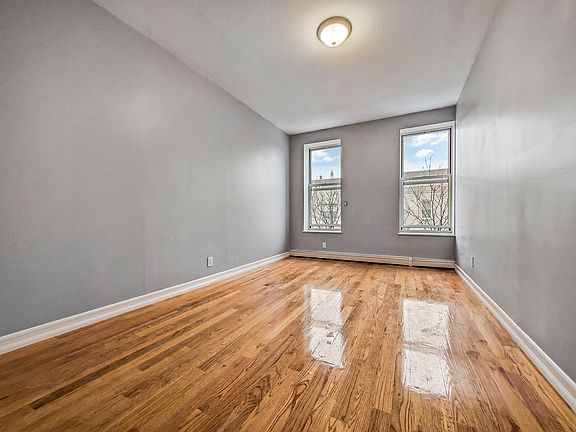 5th image of 57-50 Myrtle Ave #3