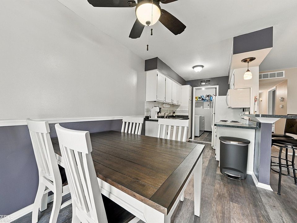 24715 Meadow Creek Dr, photo 24