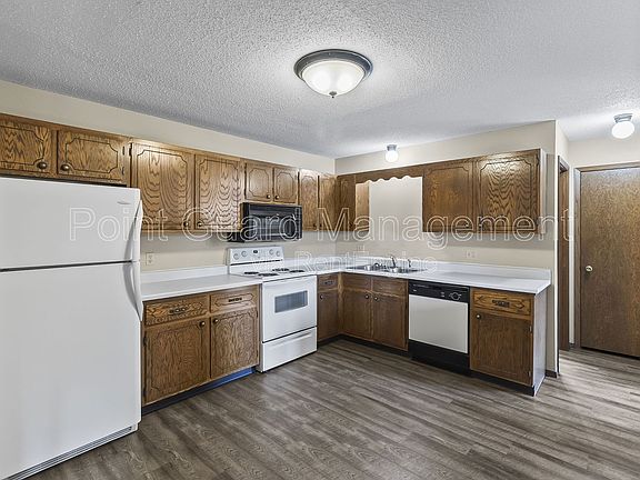 4th image of 4101 S Locust Dr APT 2