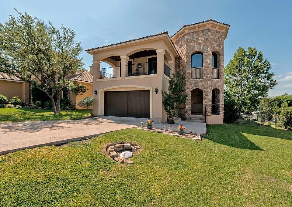 1st image of 415 Cielo Cir