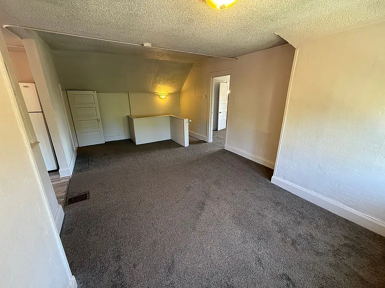 421 South Chestnut Street — Photo 21
