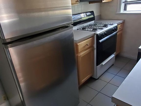 2nd image of 4515 Maryland Ave APT 317