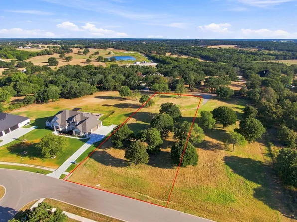 4101 Highland Oaks Ln, Cleburne, TX 76031