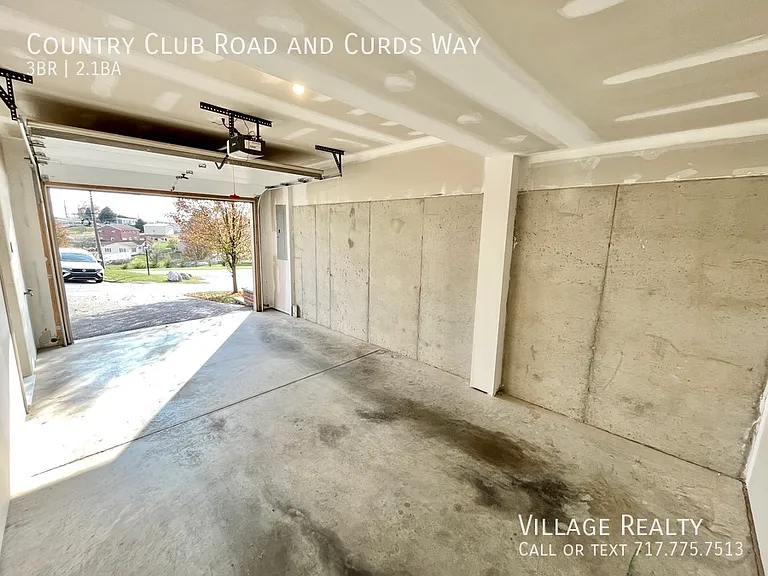 Country Club Rd — Photo 100