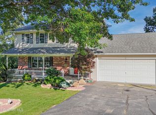 123 Ridgeview Dr, Scranton, PA 18504