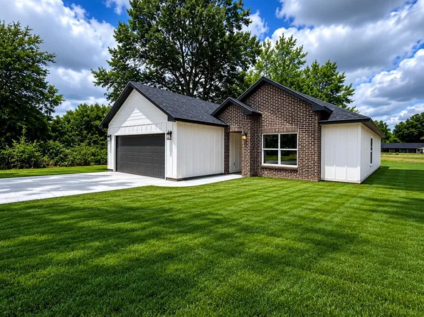 921 Putman St, Sulphur Springs, TX 75482