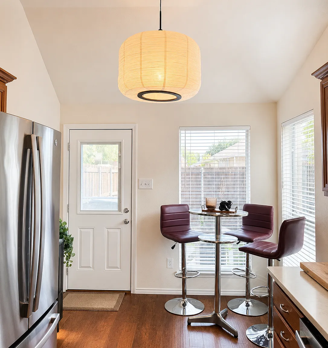 3 bed, 1354 sqft, $1,100 — Photo 3