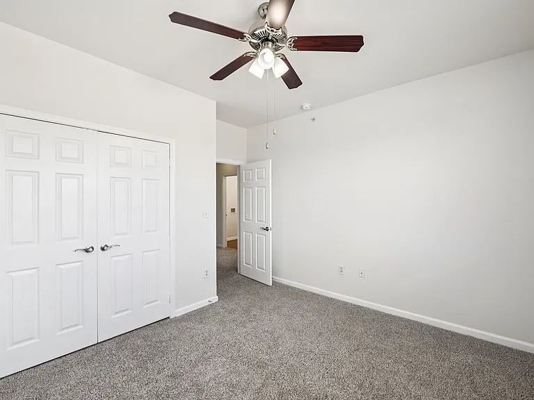 Oaks Estates of Coppell — Photo 21