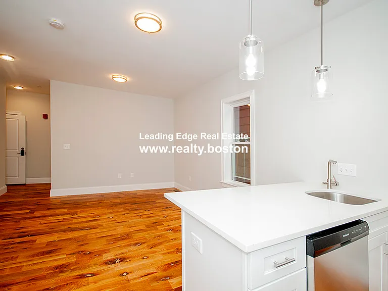 205 Marion St #2 — Photo 3