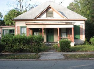 806 Isabella St, Waycross, GA 31503