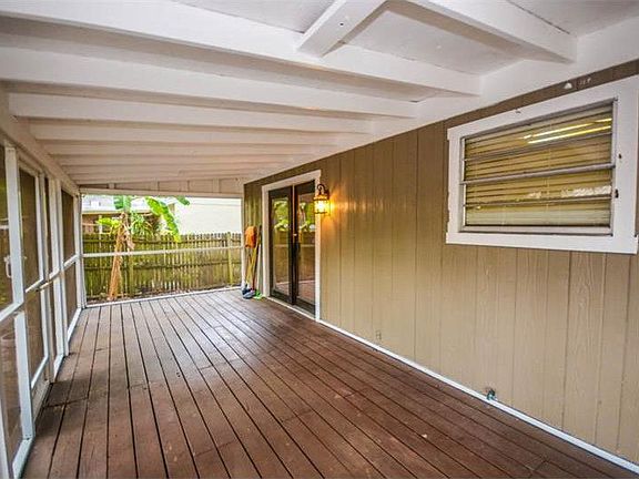 5th image of 8509 N Packwood Ave