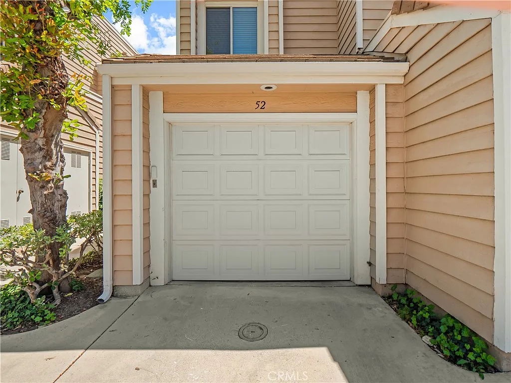 2 bed, 1212 sqft, $3,150 — Photo 2