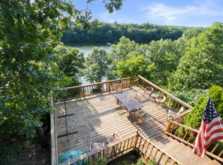 N7725 Ridge Rd, Whitewater, WI 53190