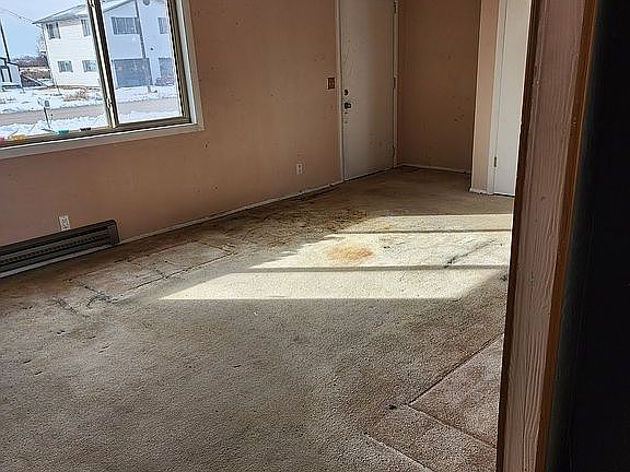 4th image of 706 W Larue Dr